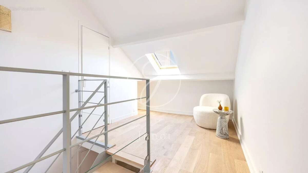 Appartement à PARIS-4E