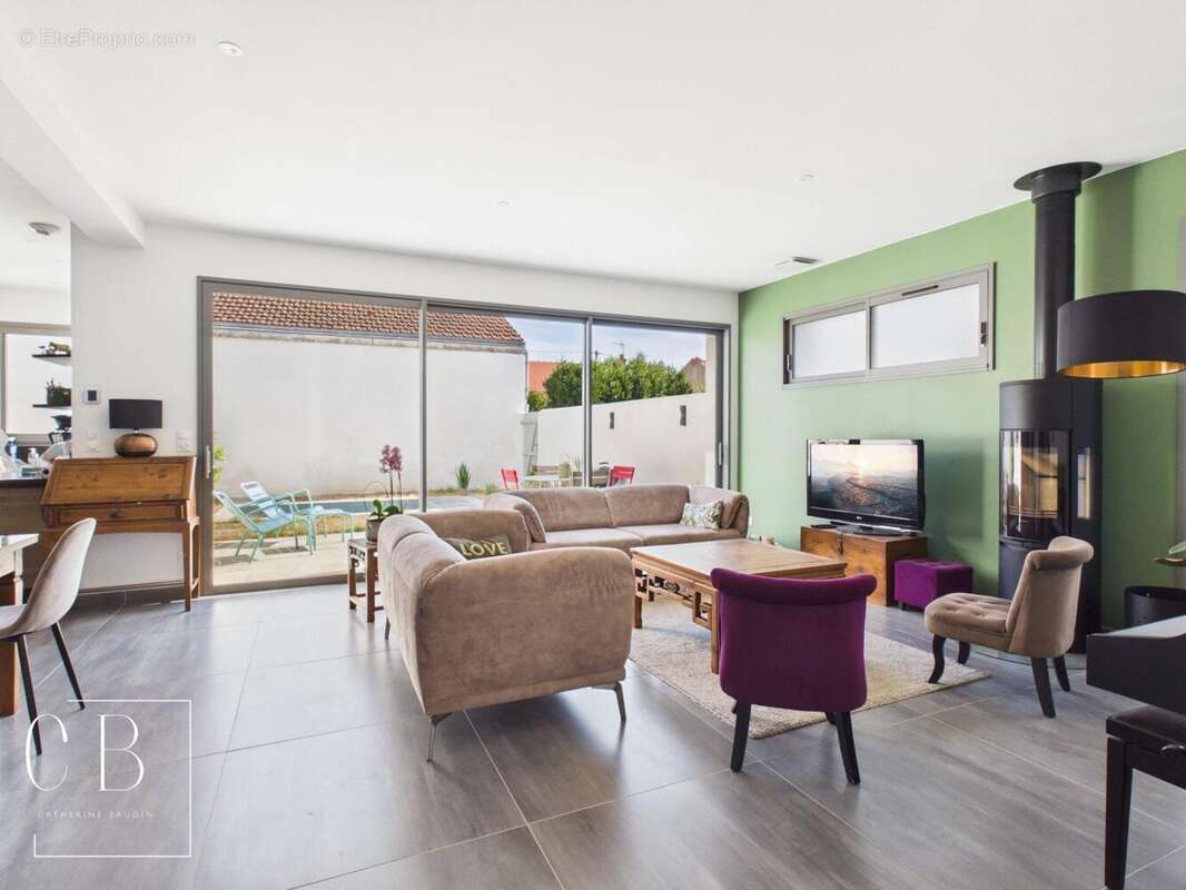 Maison 145 m² à La Rochelle  - photo 4