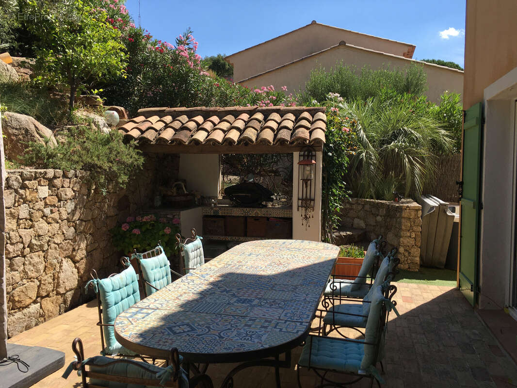 Maison à PLAN-DE-LA-TOUR