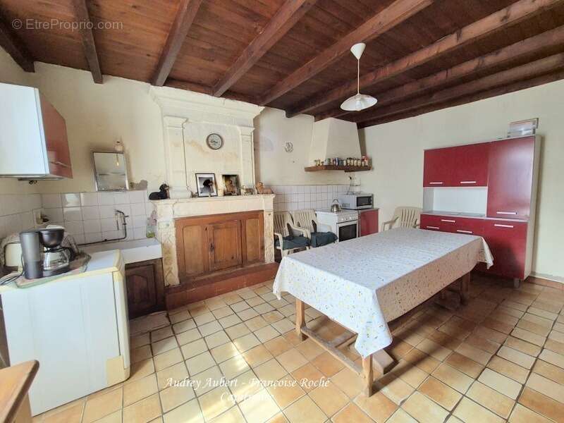 Maison à SAINT-SAVINIEN