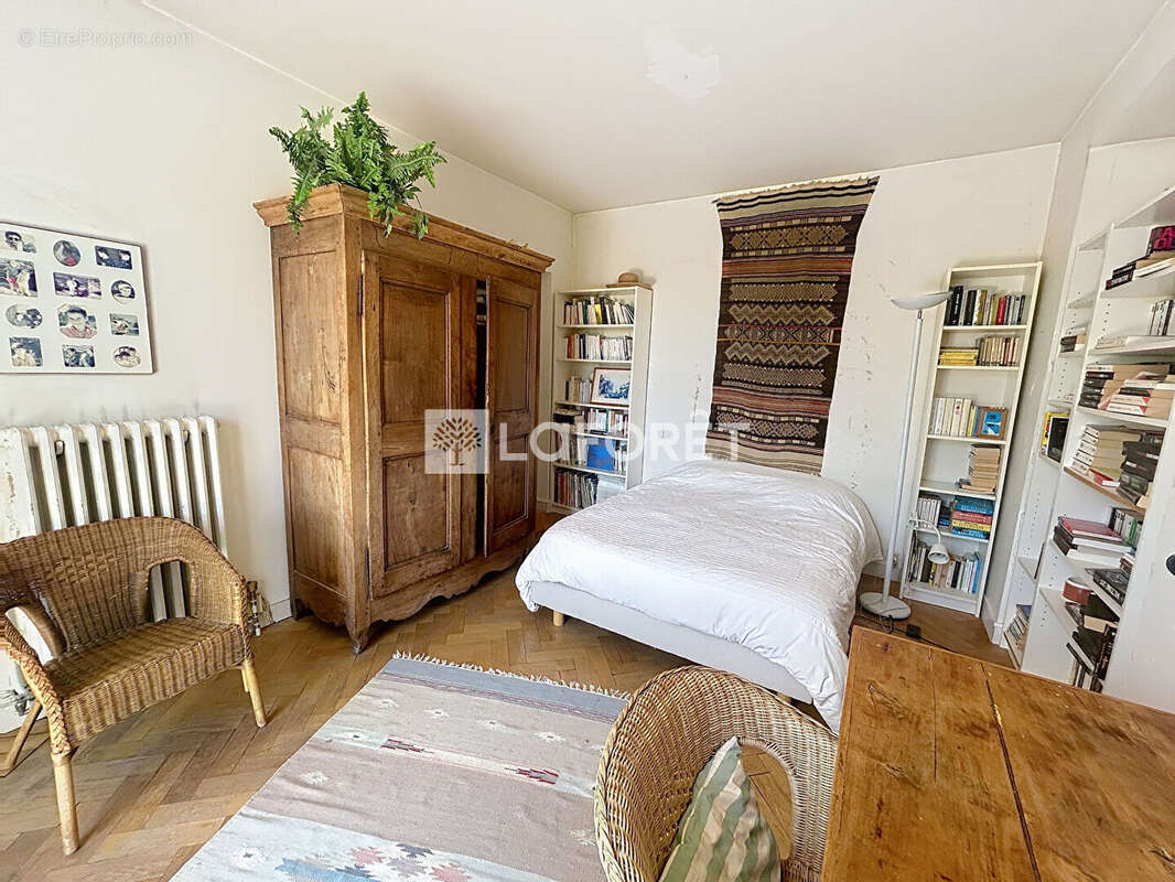 Maison à SAINT-VICTORET