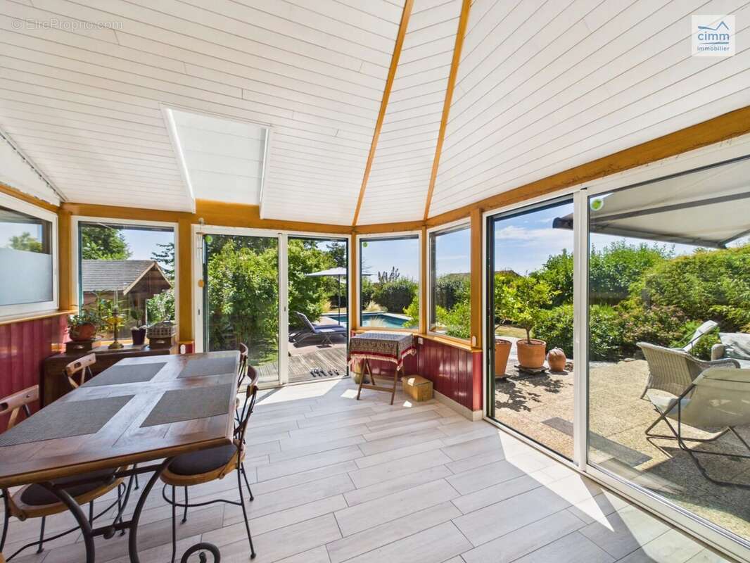 Maison de 120 m² sur un terrain de 1260 m² - photo 9