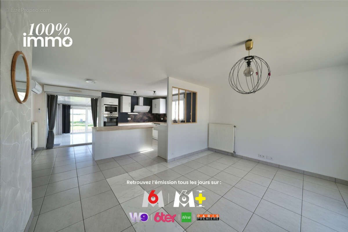 Maison à PESSAT-VILLENEUVE