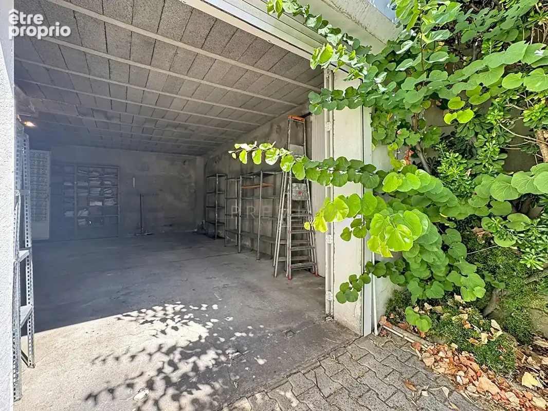 Maison de plain-pied avec garage dans le quartier Mion  à 15 min à pied de la Comédie - photo 8