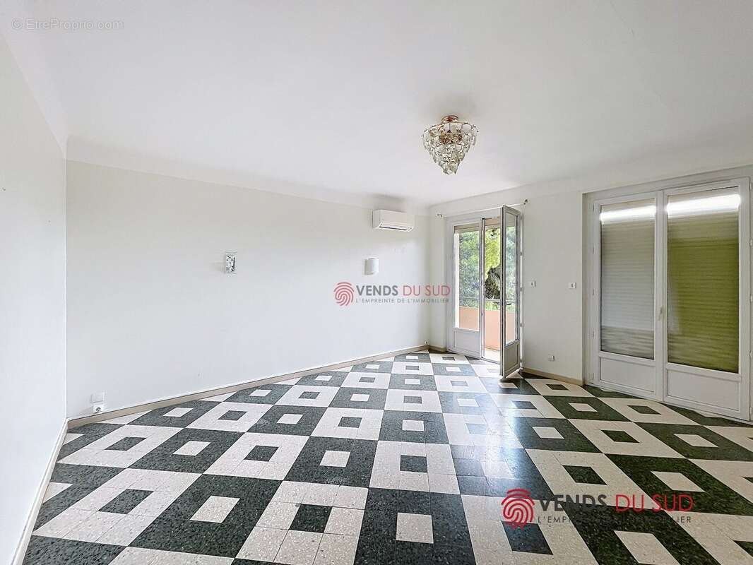 Appartement t3 - garage - cave - balcon - photo 3