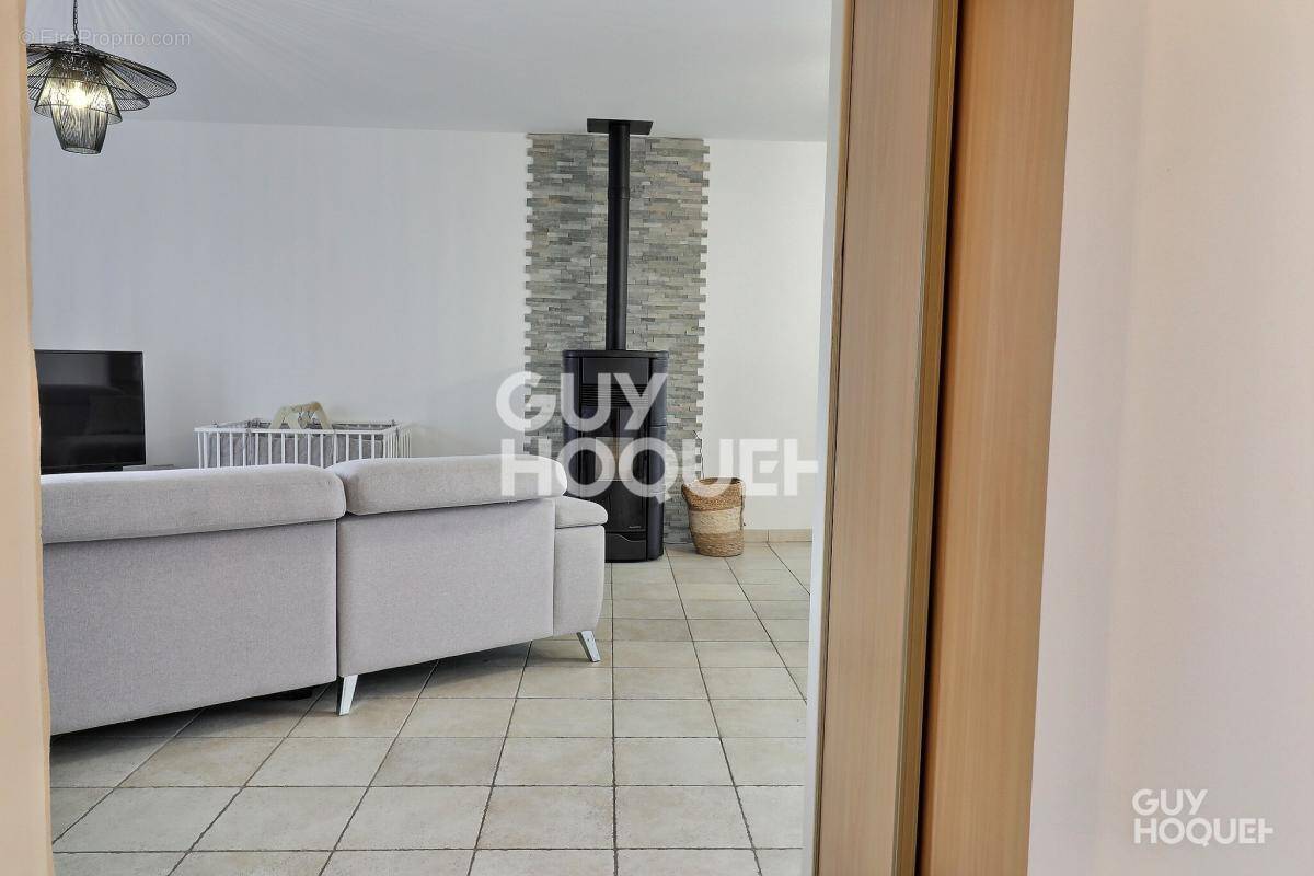 Maison à SAINT-CREPIN