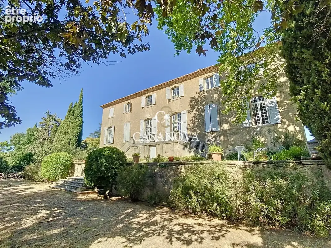 Entre MONTPELLIER & BEZIERS: Le charme de l'ancien et l'histoire d'une Maison de Maître datant de 1779. Habitation de 450 m² sur - photo 2