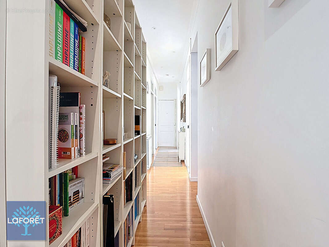 Appartement à LE CANNET