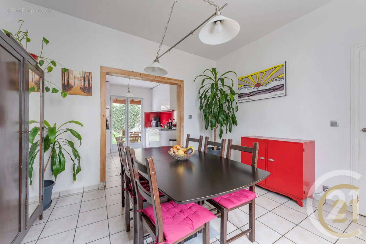 Maison à VILLEURBANNE