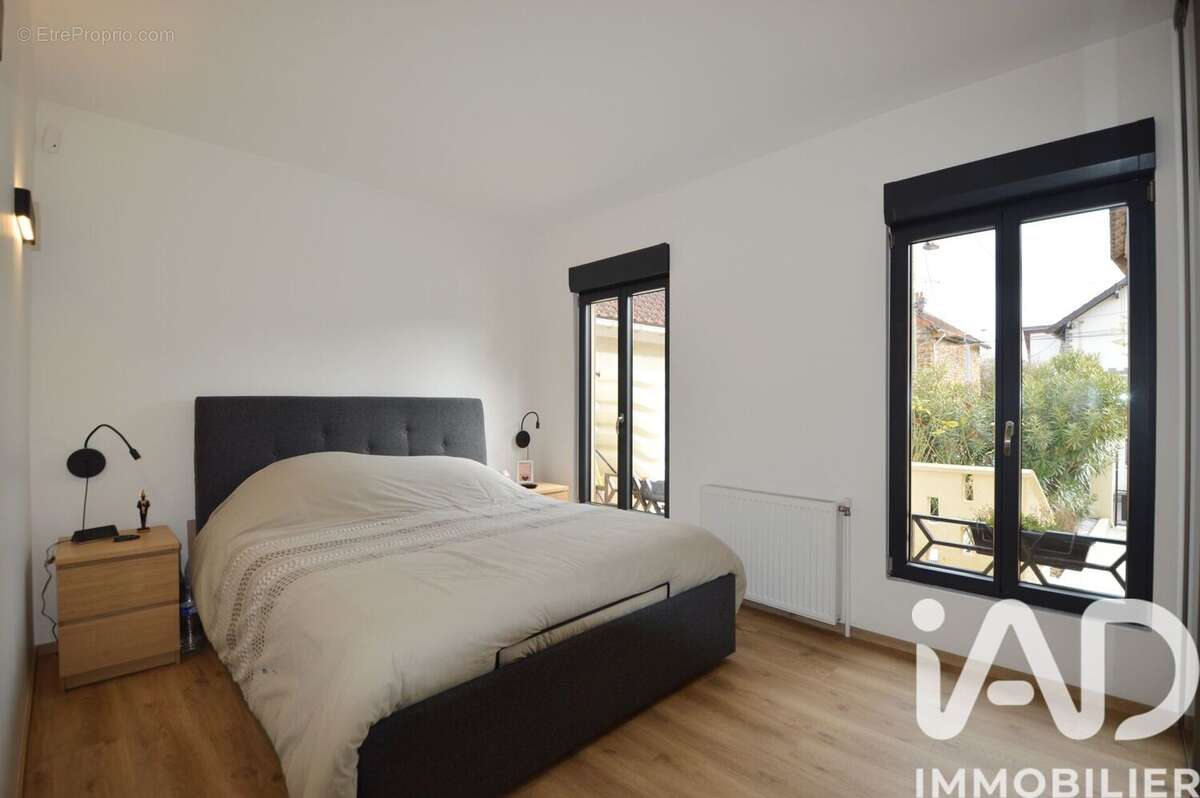 Photo 9 - Maison à VIRY-CHATILLON