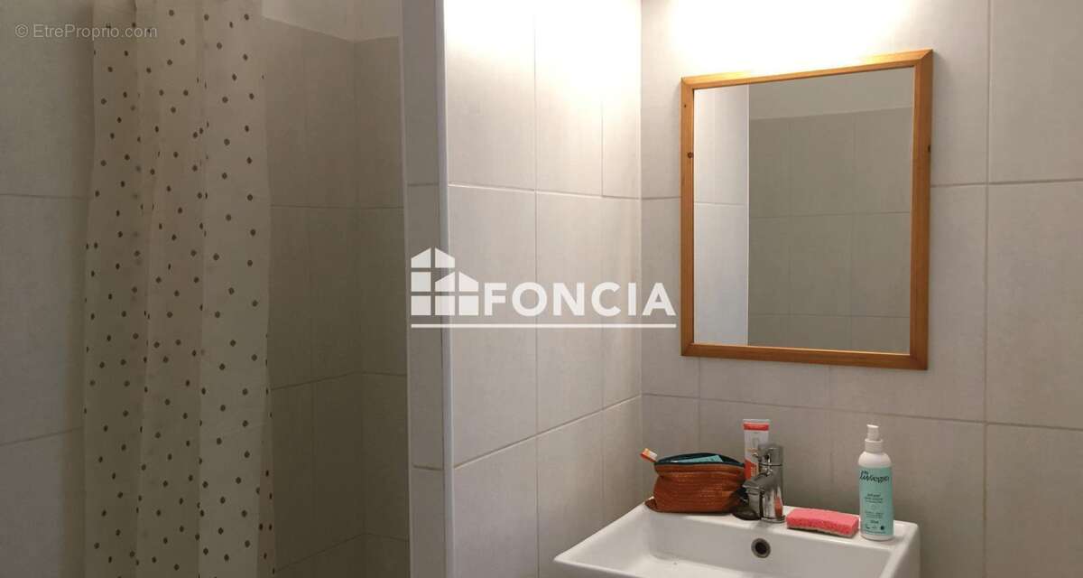 Appartement à MARSEILLE-3E