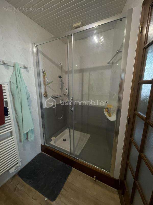 Maison à VILLETHIERRY