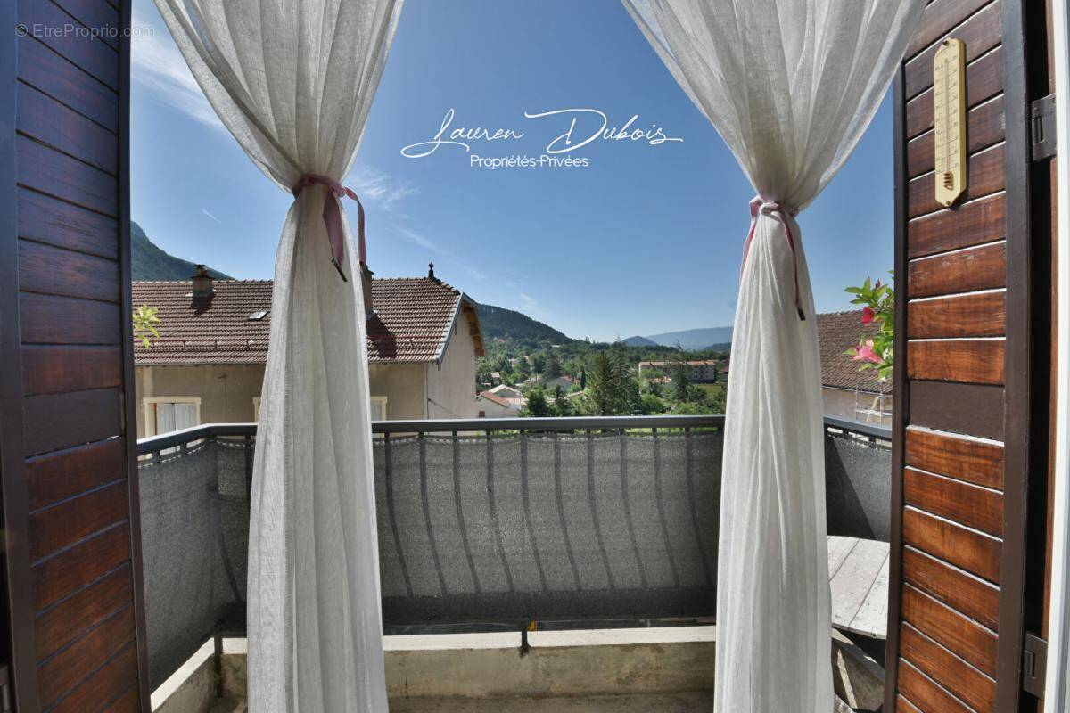 Maison à SERRES