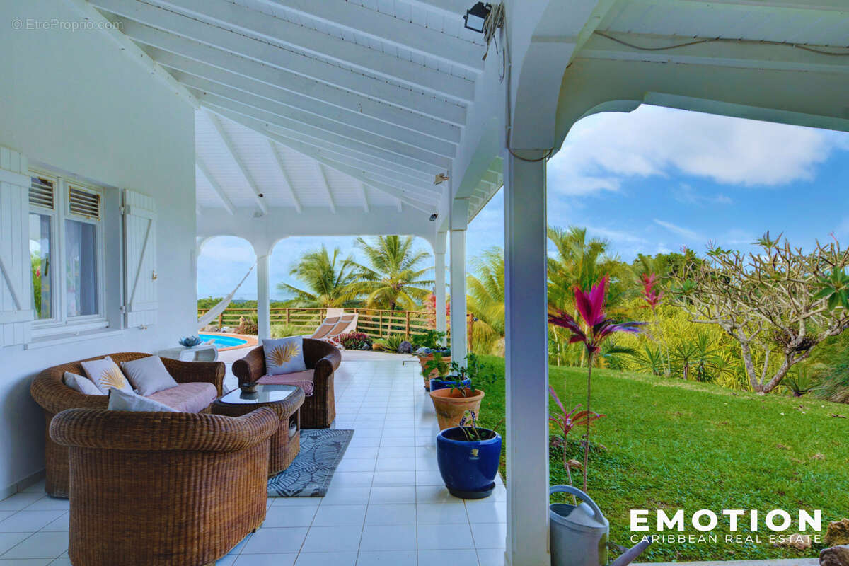 Maison à SAINTE-ROSE