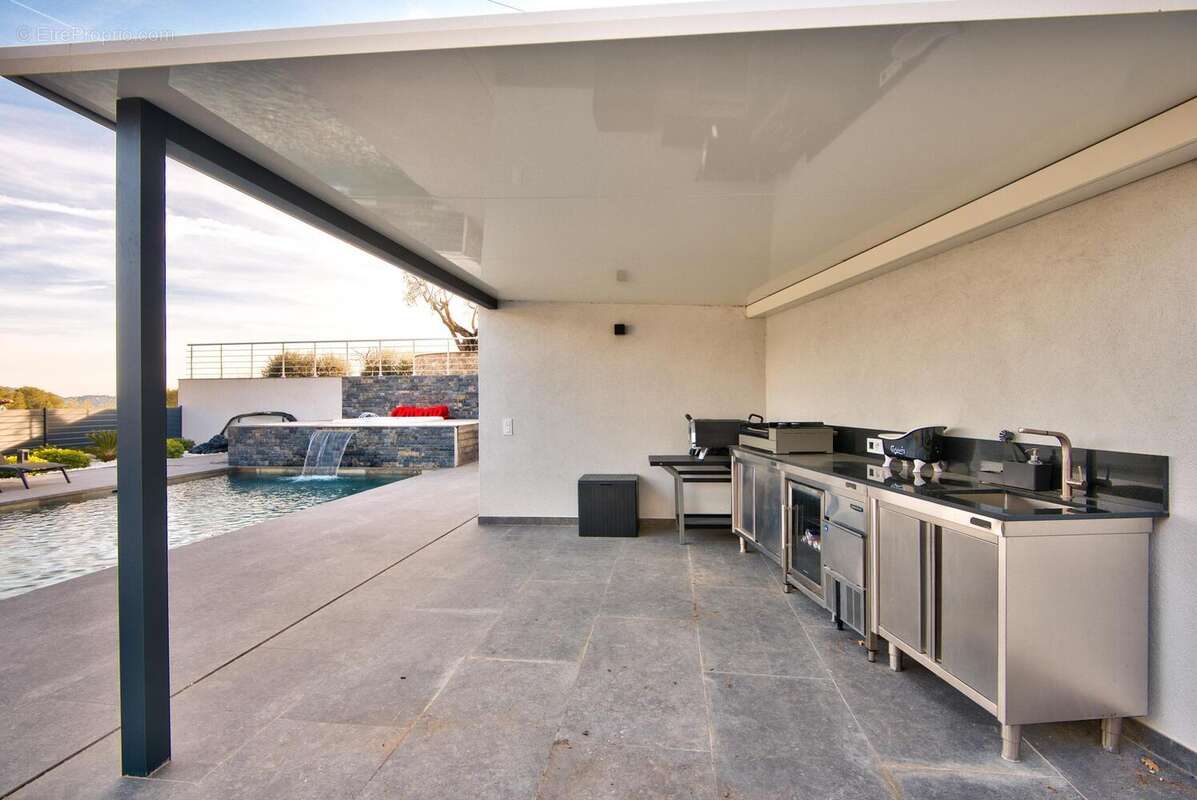 Maison à TOURRETTE-LEVENS