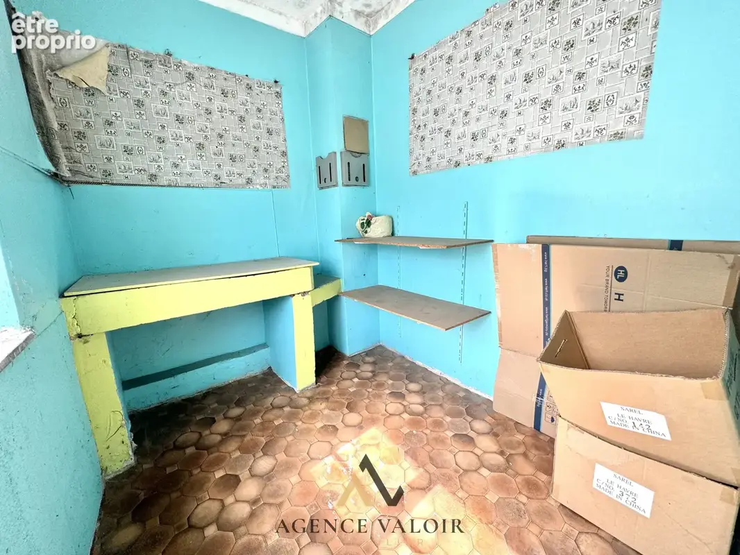 Maison à rénover avec grange, deux garages et une écurie - photo 19