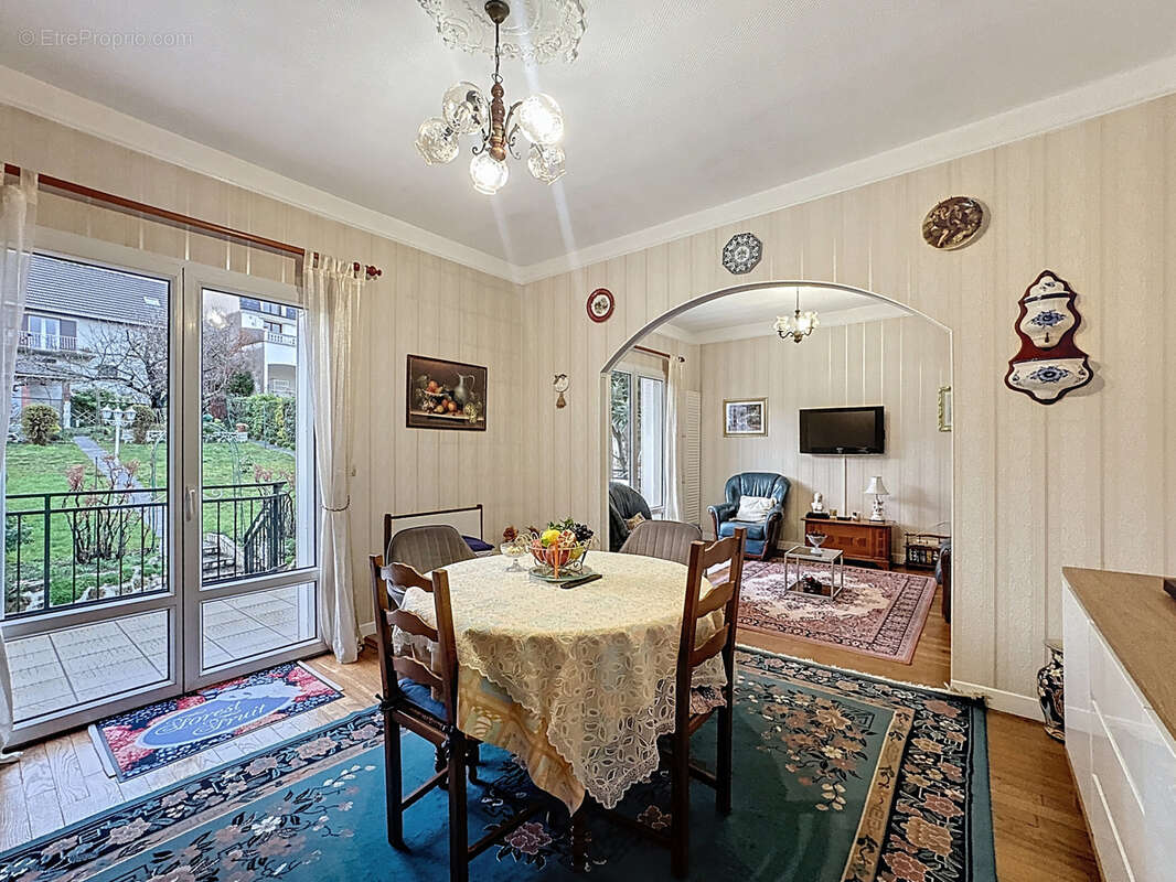 Maison à SAVIGNY-SUR-ORGE