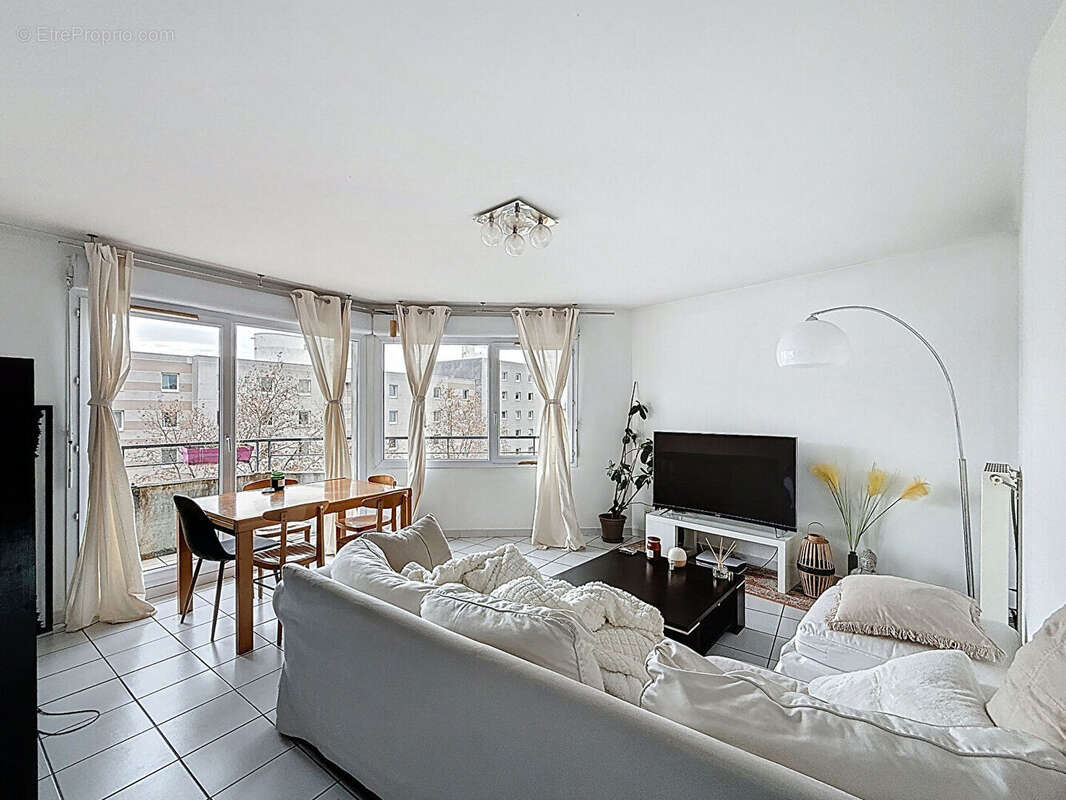 Appartement à LYON-8E