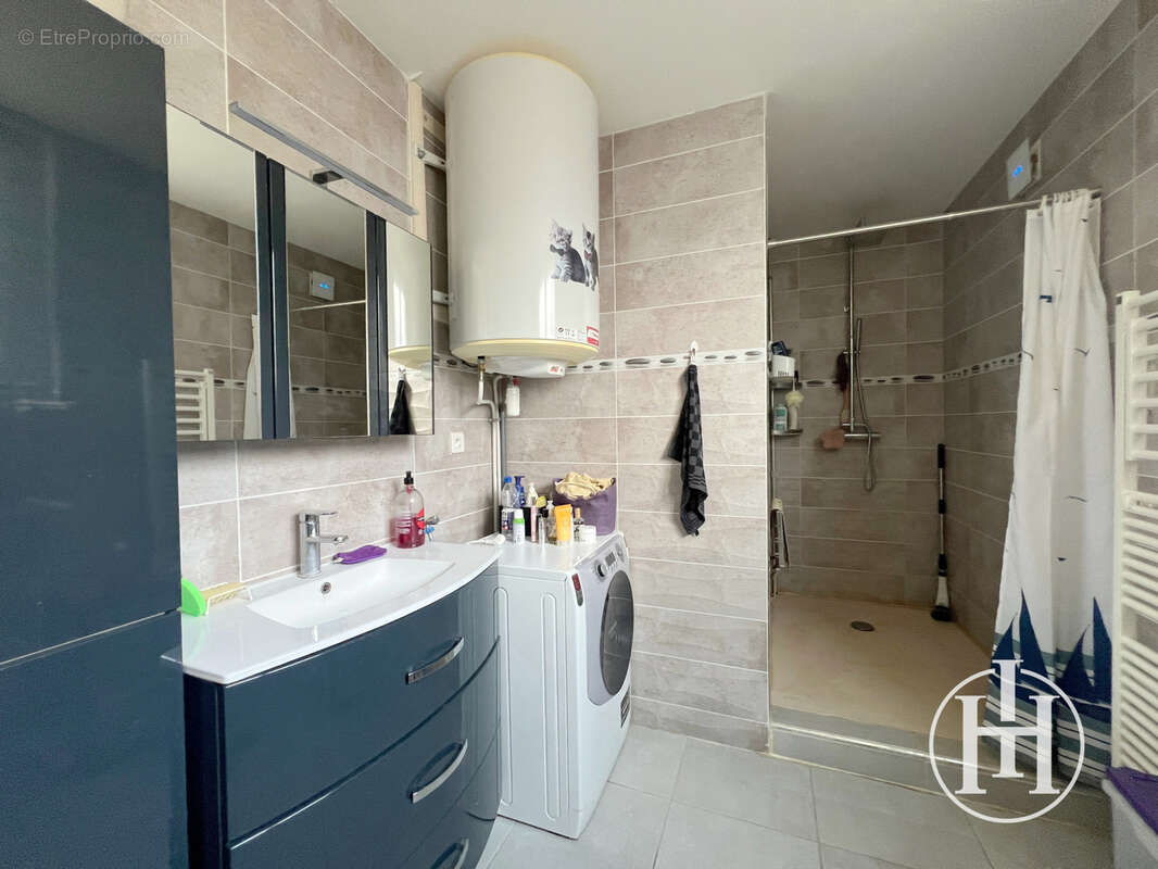 Appartement à SAINT-AMAND-MONTROND