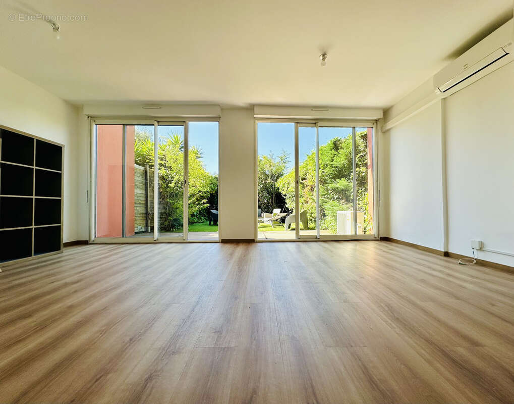 Appartement à PEROLS