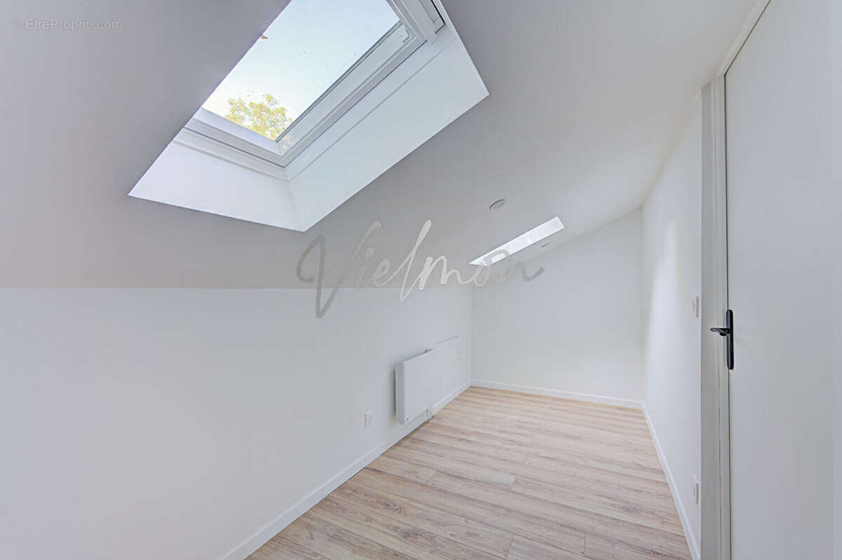 Appartement Saint Germain En Laye 1 pièce(s) 17.21 m2 - photo 6