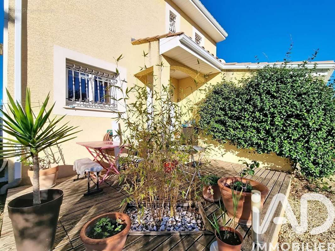 Photo 2 - Maison à AIGUES-VIVES