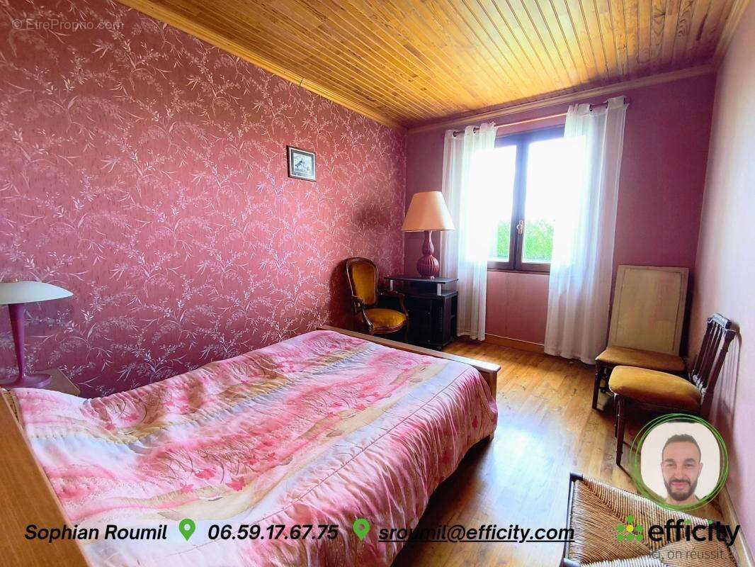 Maison 133 m² à Salles-De-Barbezieux  - photo 13