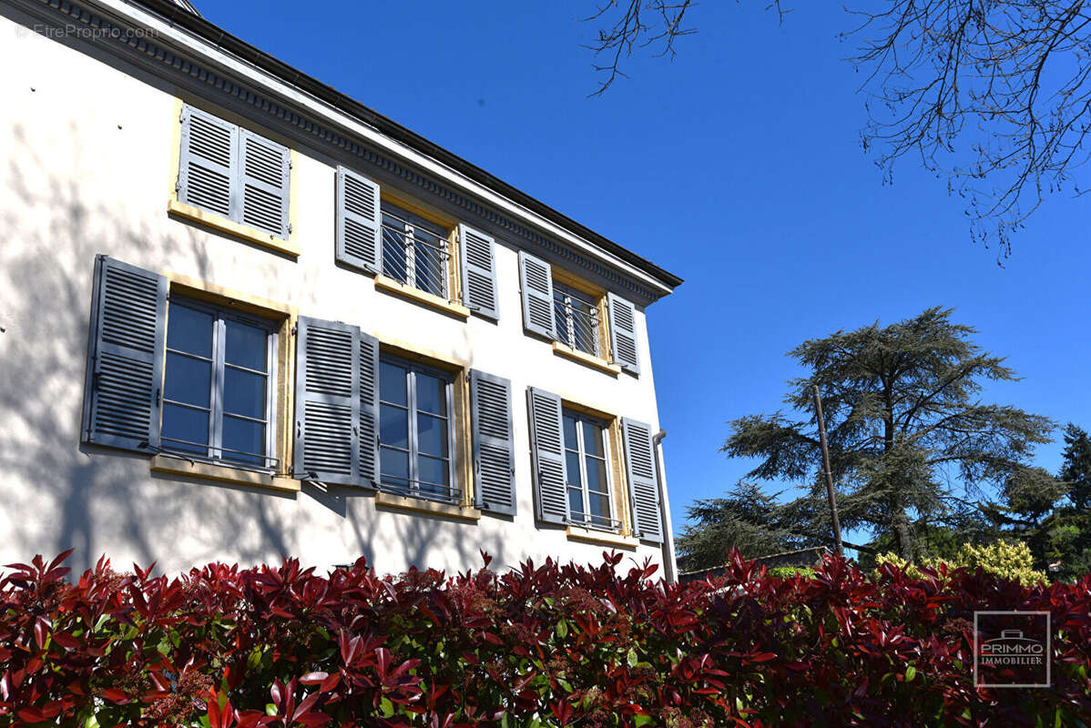 Appartement à SAINT-CYR-AU-MONT-D'OR