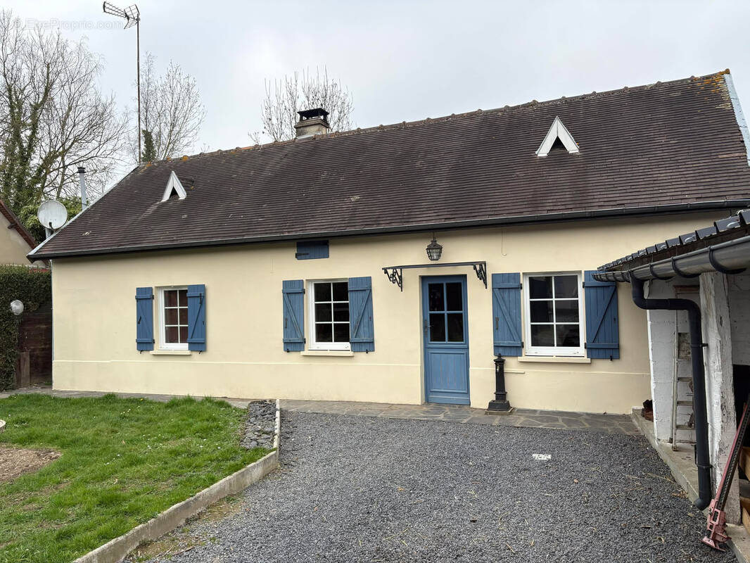 Maison à BRAY-LES-MAREUIL
