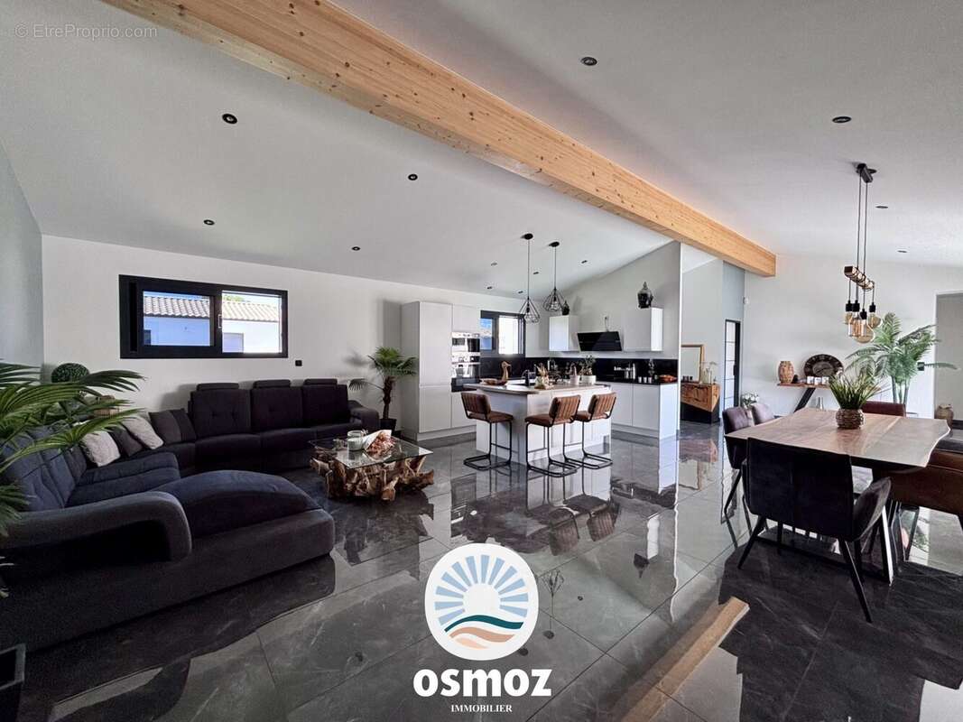 Maison 151 m² à Saint-Sauveur-D'aunis  - photo 3