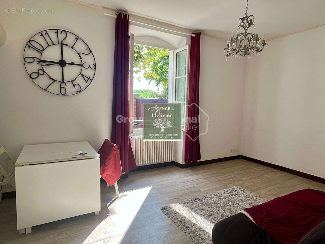 ARLES. Appartement T2 résidence sécurisée. - photo 2