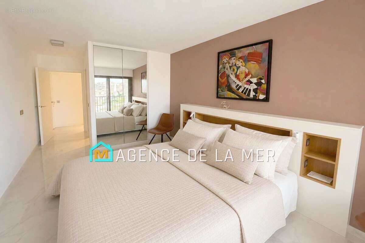 Appartement à MANDELIEU-LA-NAPOULE