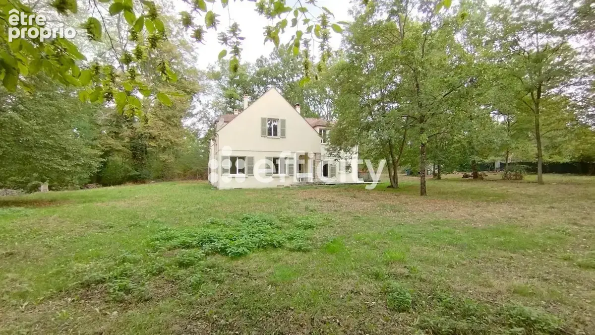 Maison à ROCHEFORT-EN-YVELINES