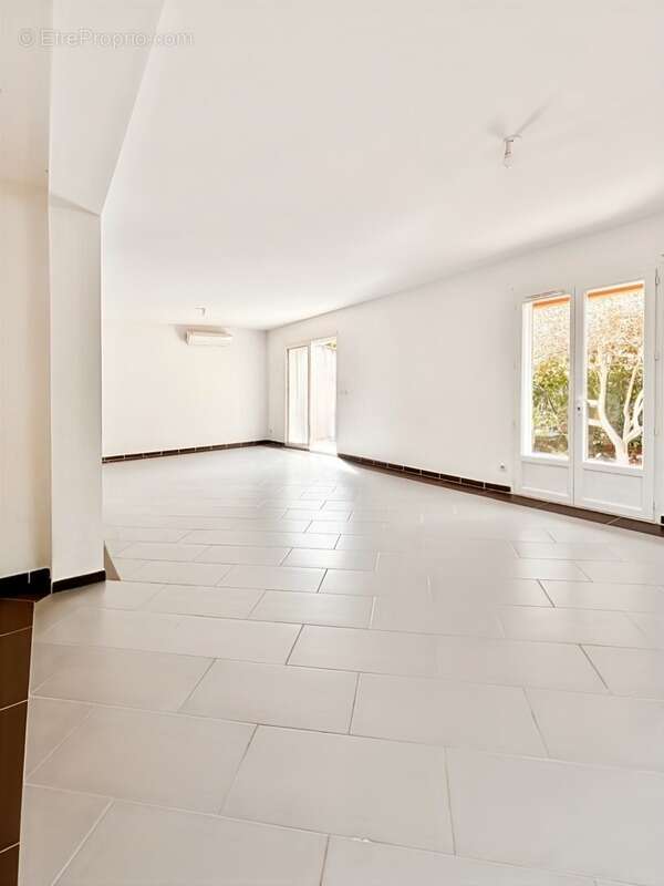 Maison à SAINT-BAUZILLE-DE-PUTOIS