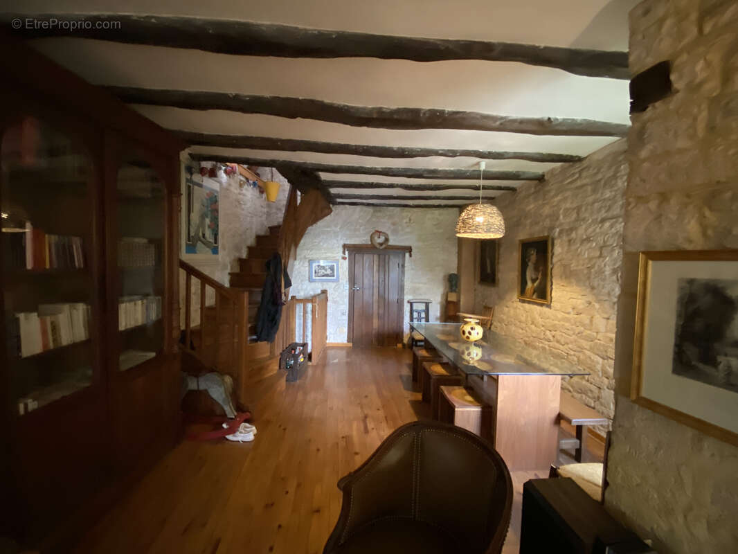 Maison à PONTCIRQ