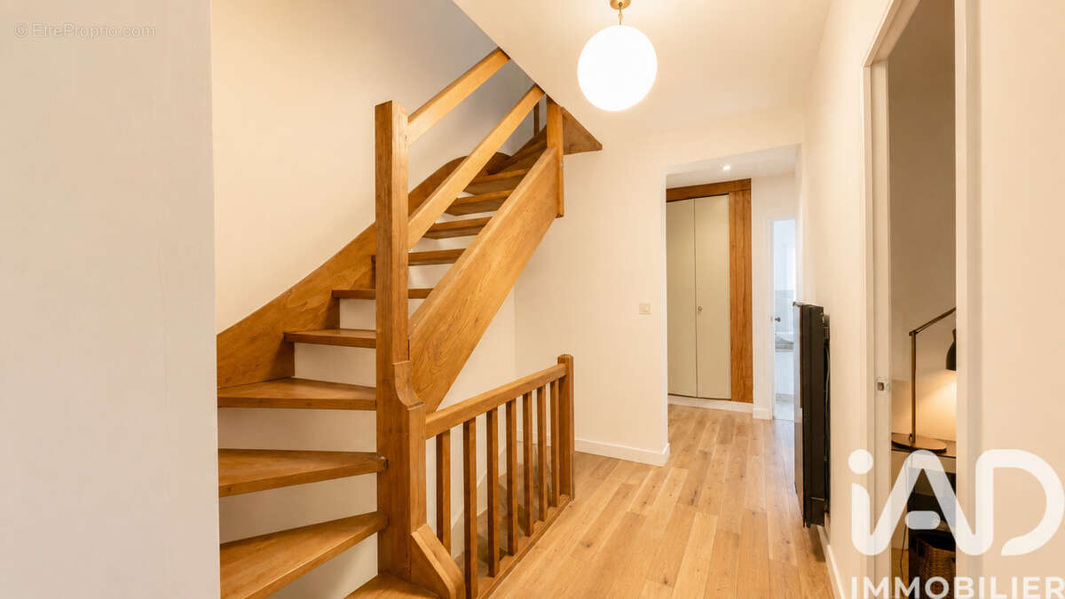 Maison 235 m² à Ermenonville  - photo 8