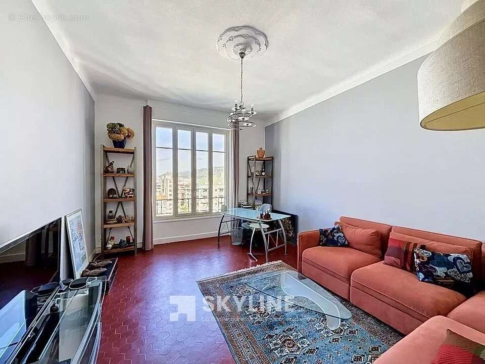 Appartement à MARSEILLE-8E