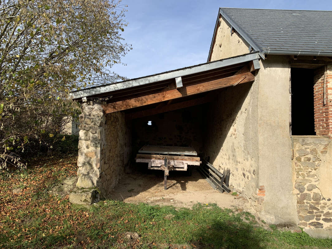 Maison à BUSSIERES