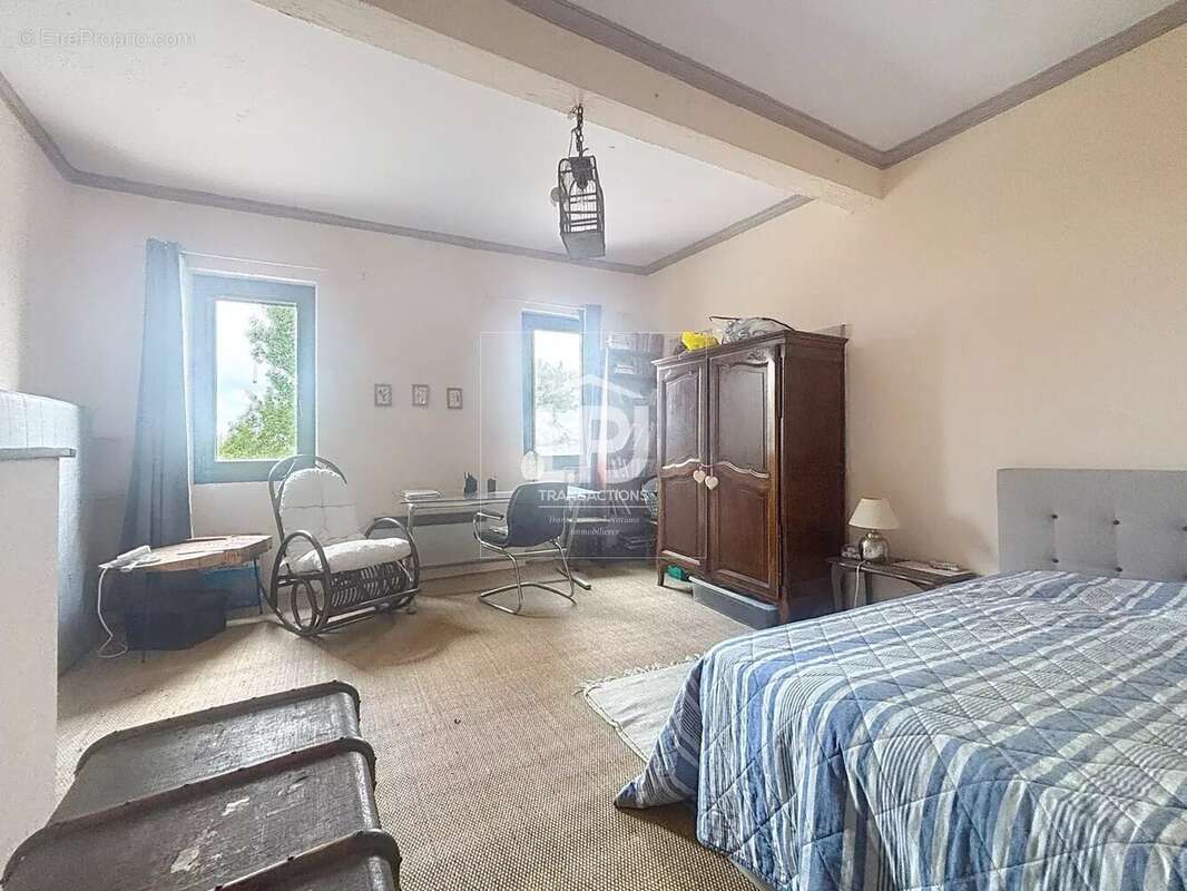 Maison à SAINTE-FOY-D&#039;AIGREFEUILLE