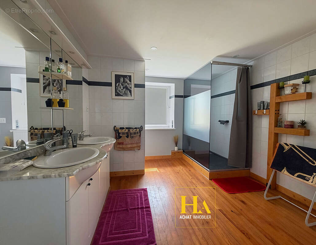 En exclusivite longere atypique 5 pieces de 115m² - photo 12