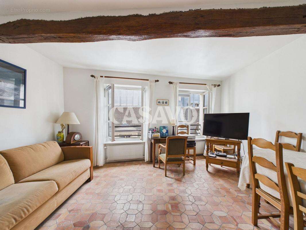 Appartement à PARIS-4E