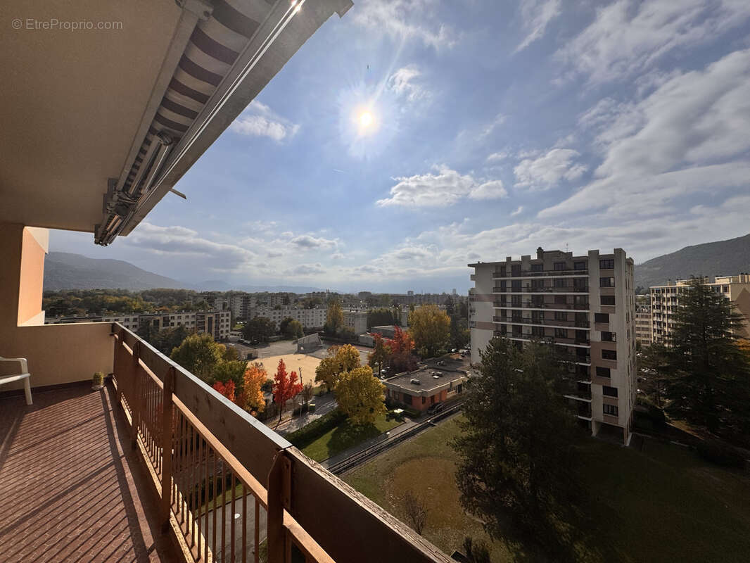 Appartement à MEYLAN