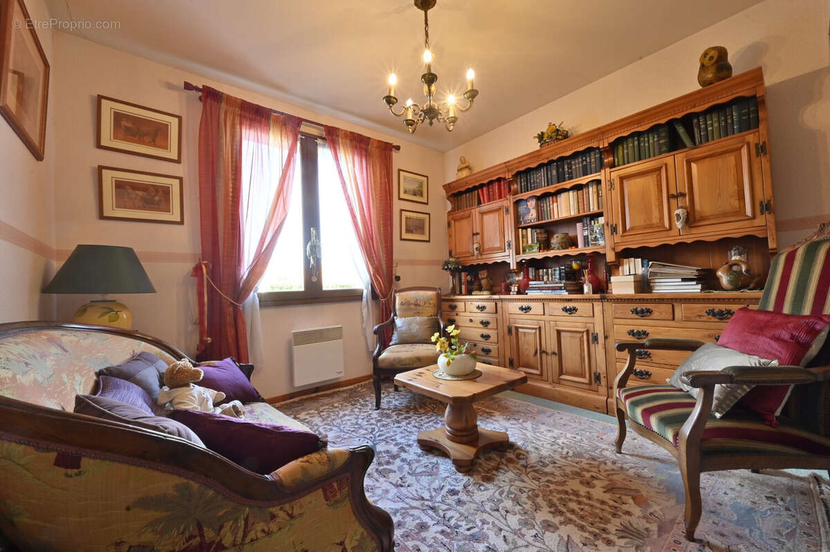 Maison à JONZAC