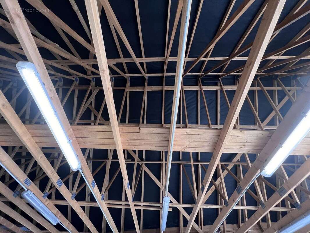 Commerce à POUILLY-SUR-LOIRE