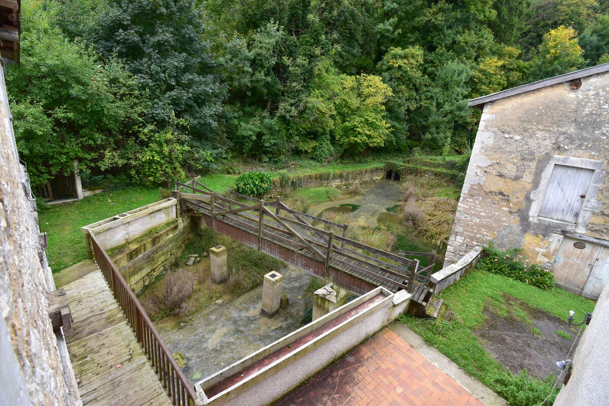 Maison à MAXEY-SUR-VAISE