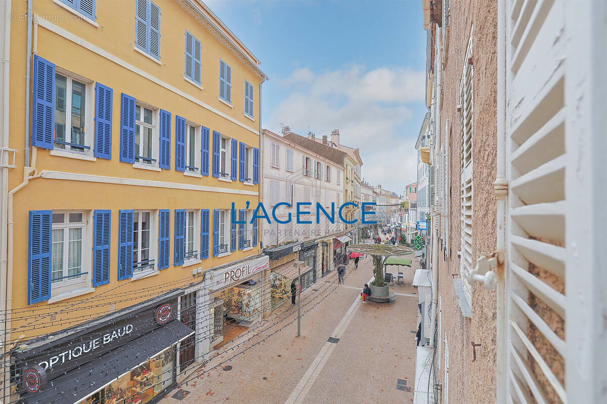 Appartement à HYERES