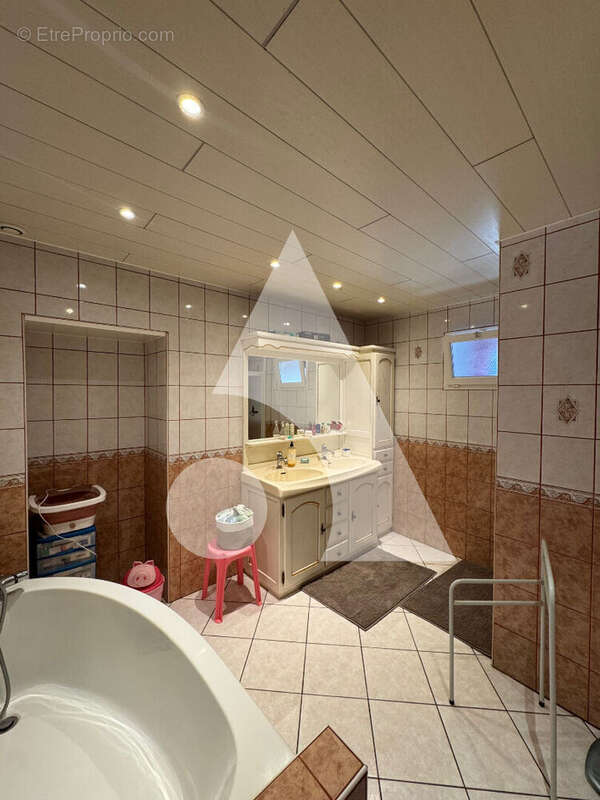 Maison à VOUTHON-BAS