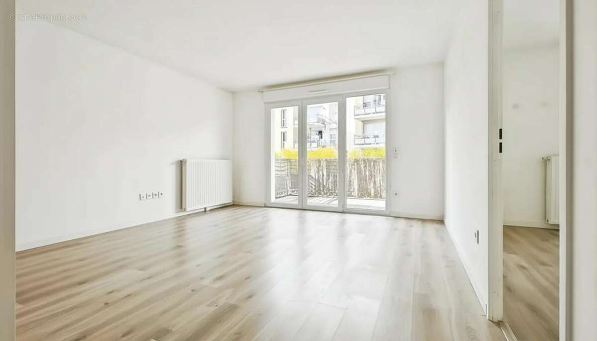 Appartement à BREUILLET