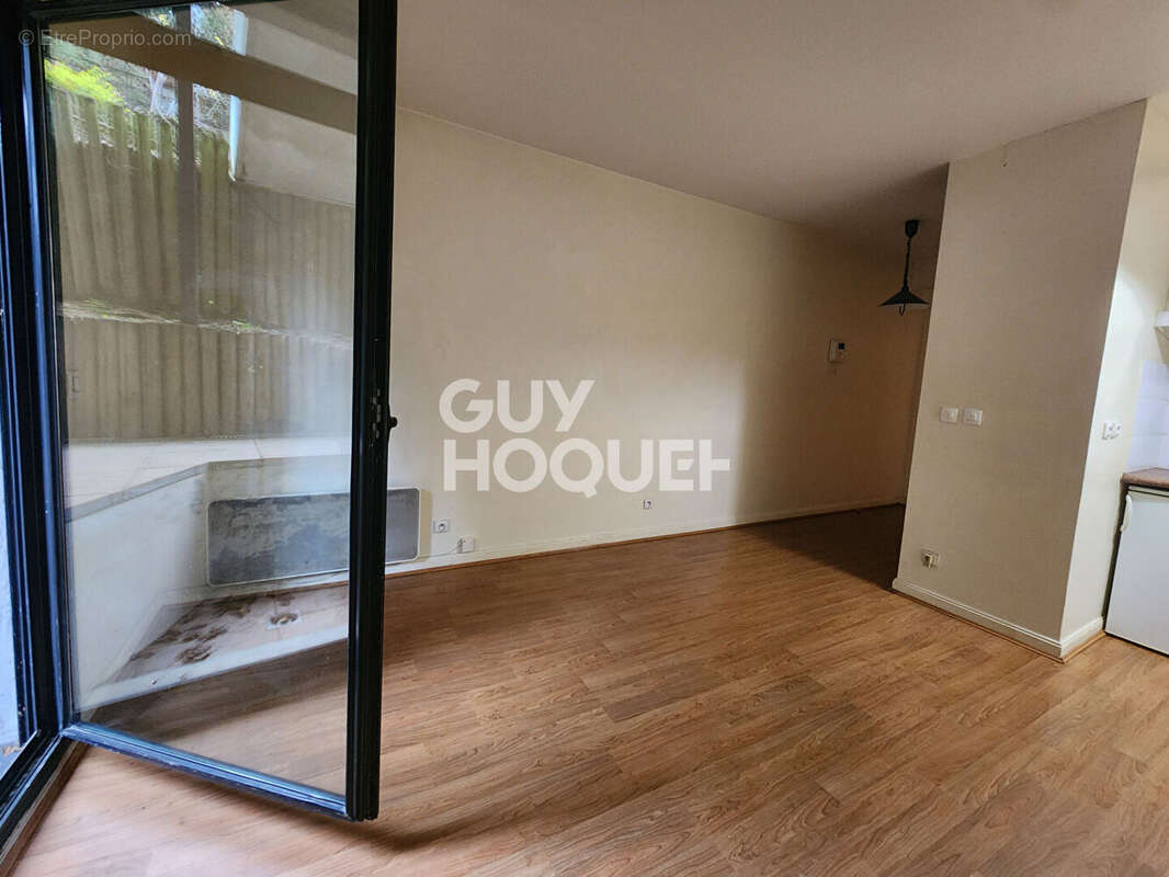 Appartement à LA CELLE-SAINT-CLOUD