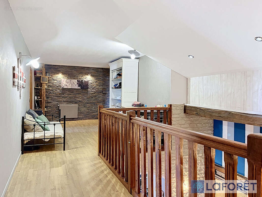 Maison Is-en-bassigny 5 pièce(s) 225,73 m2 - photo 7
